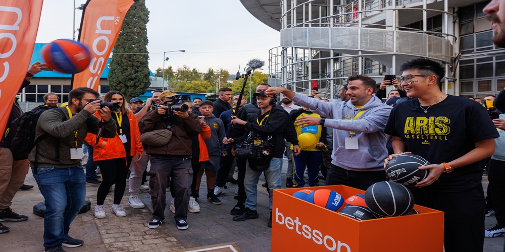 Η Betsson απογείωσε την πρεμιέρα του Αυτοκράτορα – Ο Richard Hsiao στο πλευρό του κόσμου και της ομάδας